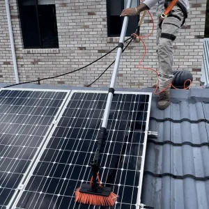 man clean solar man clean solar